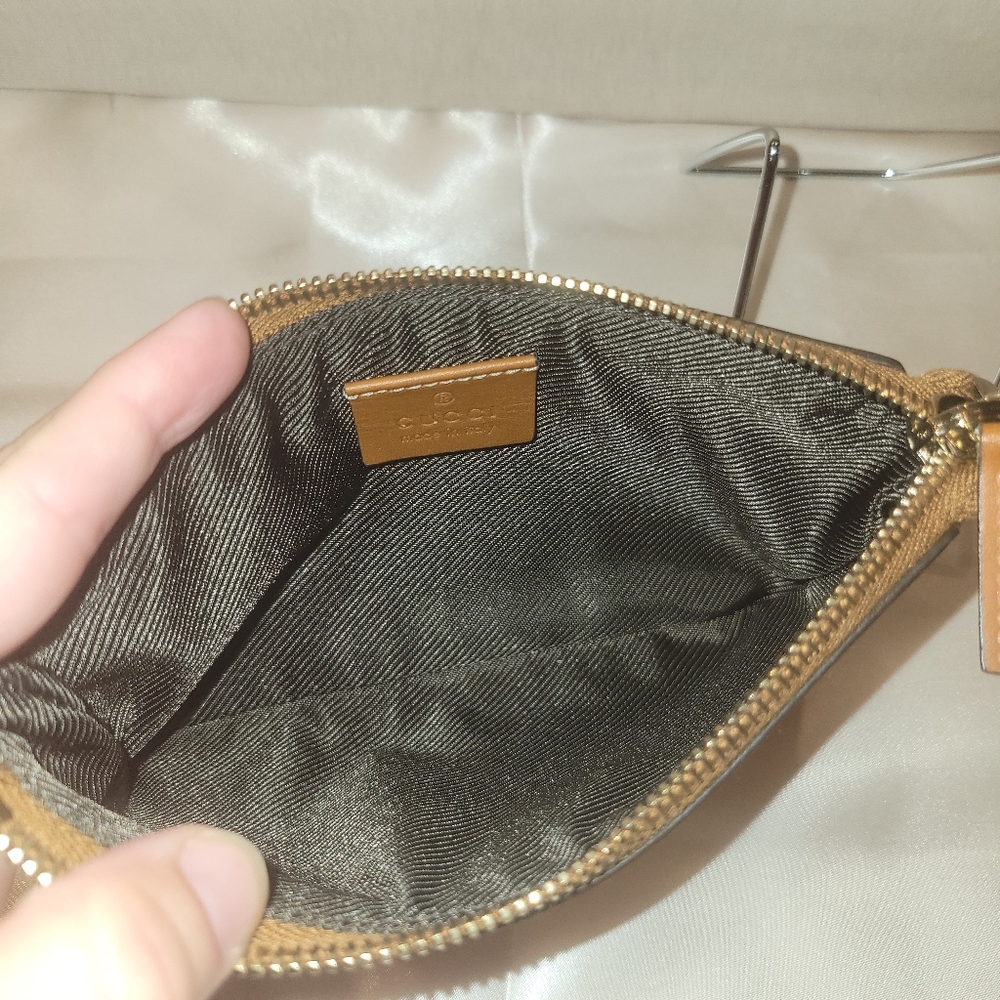 Euc Gucci Nylon Monogram Pouch - image 7